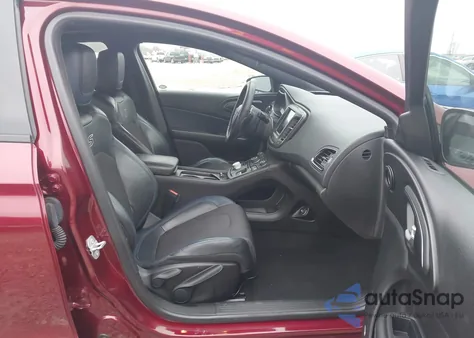 2015 Chrysler 200 S из США, поврежденный, VIN 1C3CCCBB2FN693478